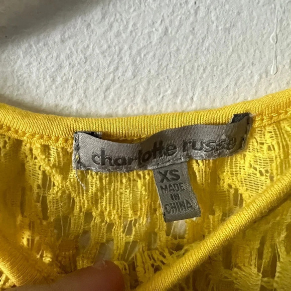 Charlotte Russe Yellow Lace Crop Top - XS - Picture 4 of 5